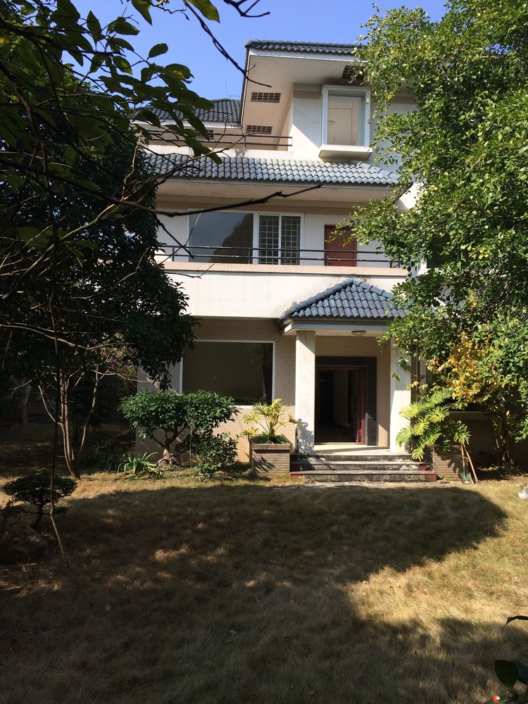 世纪大道【佳和花园独栋别墅】 六房三厅四卫278㎡ 带超大院子(580