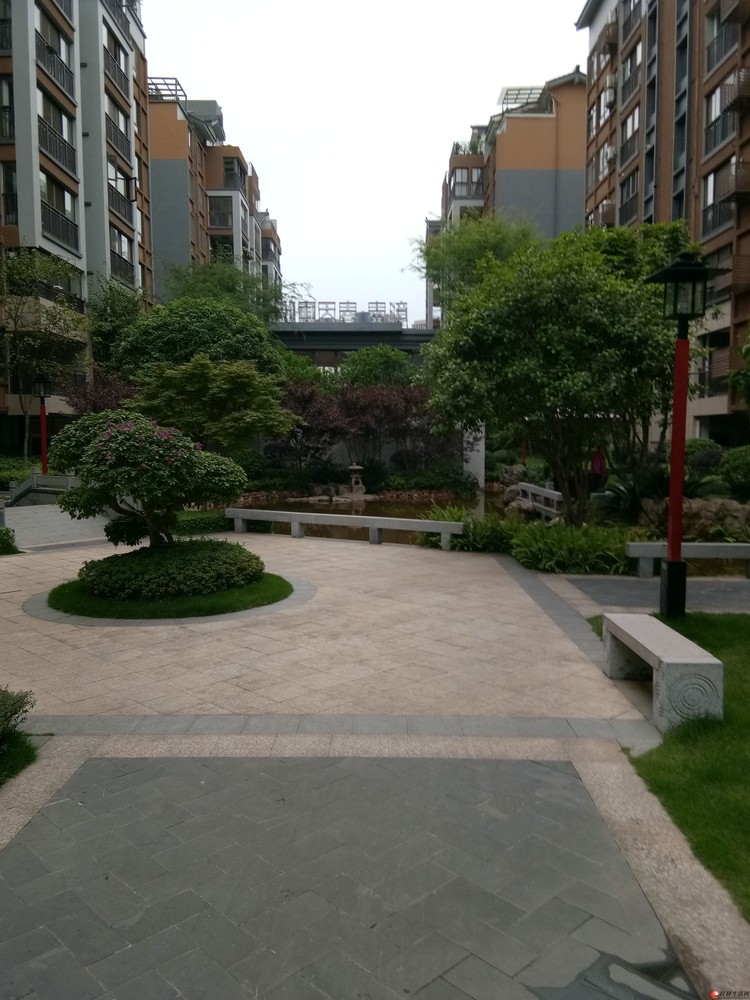万达广场对面,彰泰春天唐悦,精致小三房,40万包更名 - 桂林二手房