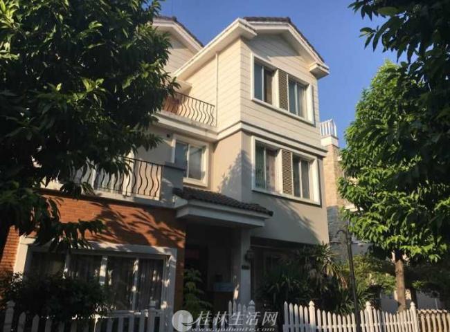 q仅此一套麒麟湾豪装独栋大别墅340万送全套高档家具家电带几百平方大