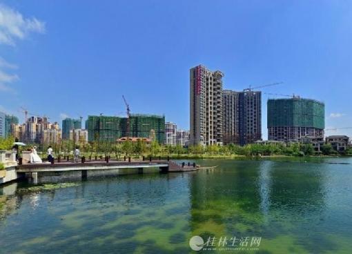 麓湖国际翡翠湾预约享95折豪华配置湖景房市政核心房商圈房