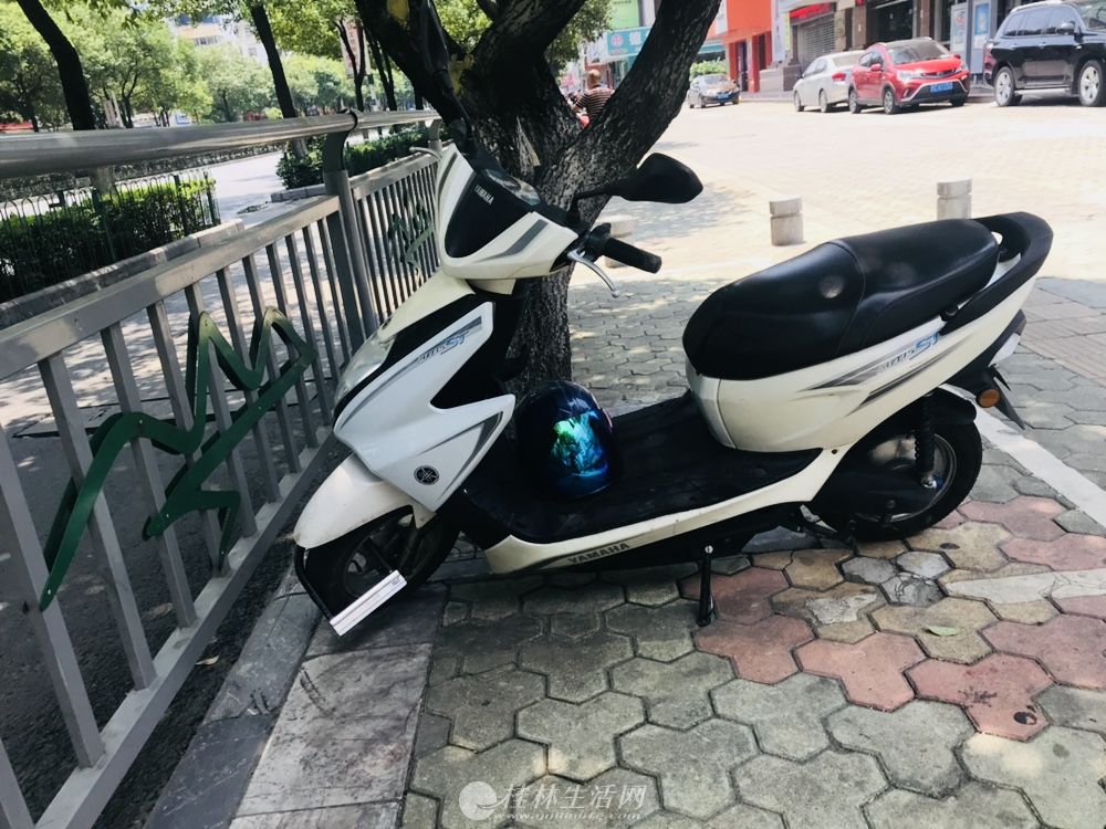 出售自用的雅马哈st电动车