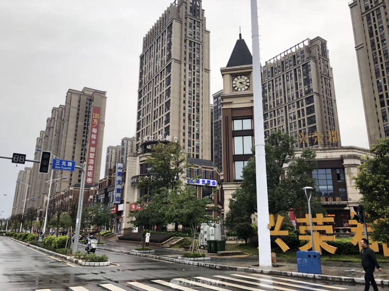 临桂兴荣郡无敌视野顶层复式加送35平米超大露台