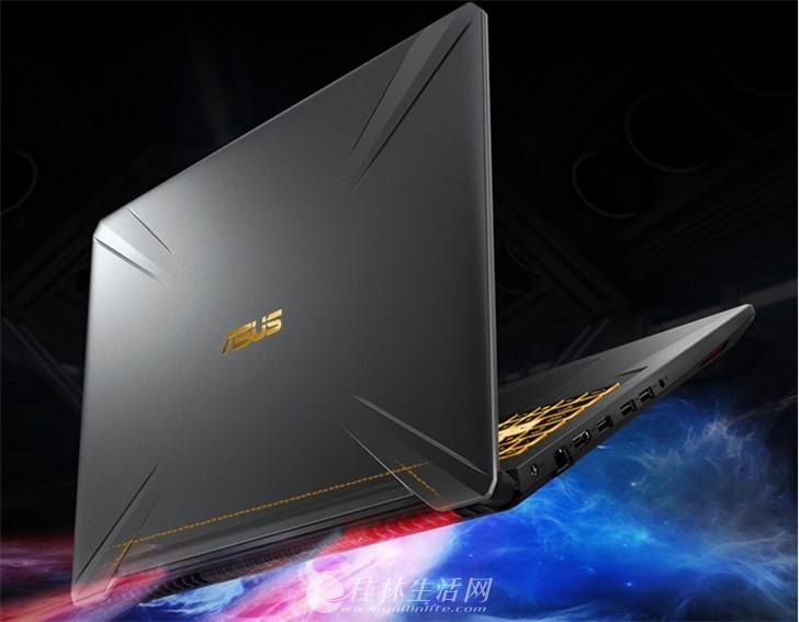 华硕飞行堡垒17.3寸 1060显卡,256g固态1t机械