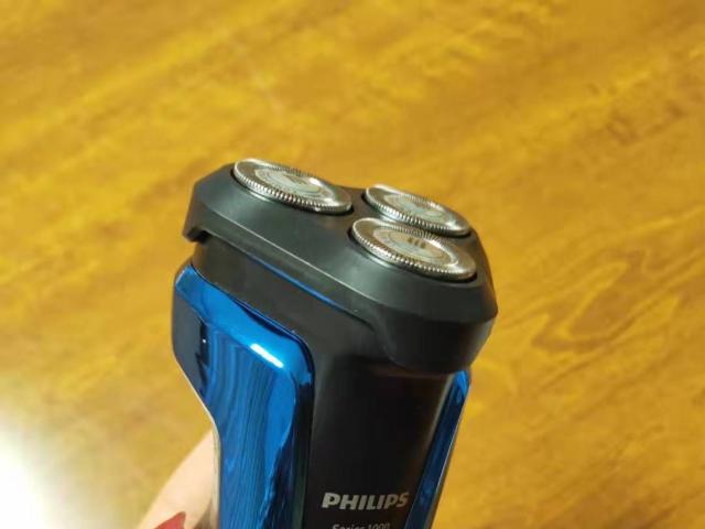 全新飞利浦原封机s1000剃须刀,一口价158包邮!